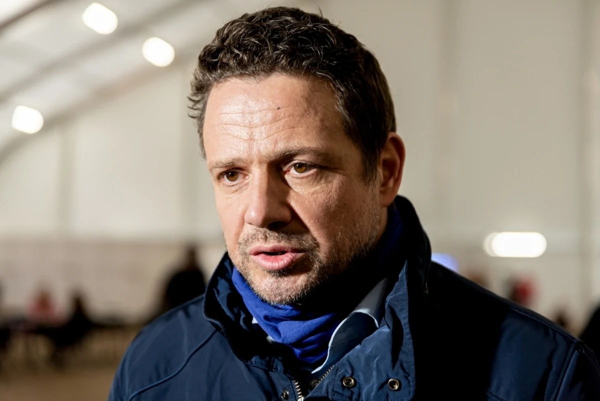 Ciąg dalszy sporu o rekomendacje organizacji C40 Cities, które dotyczą ograniczenia spożycia mięsa, nabiału i powstrzymania się od częstych zakupów ubrań. Wszystko po to, by ograniczyć emisję gazów cieplarnianych. Jarosław Kaczyński uderza w Rafała Trzaskowskiego. Ten ostatni odpowiada w mediach społecznościowych.