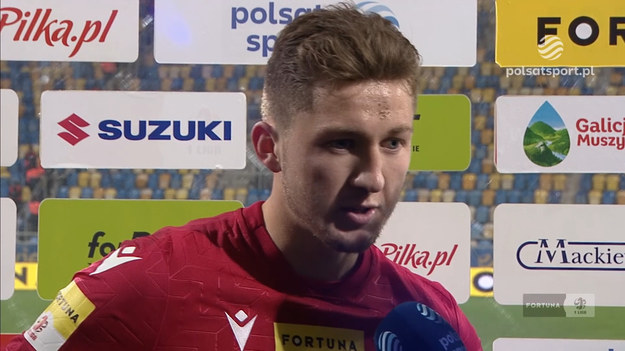 Wisła Kraków wygrała na wyjeździe z Arką Gdynia 3-1 w sobotnim meczu 20. kolejki Fortuna 1. Ligi. Trzecią bramkę dla "Białej Gwiazdy" zdobył Mateusz Młyński, były zawodnik Arki, który jednak nie celebrował trafienia do siatki. - Spędziłem tu mnóstwo czasu, wiele temu klubowi zawdzięczam i nie wypadało mi cieszyć się z gola - skwitował Młyński.