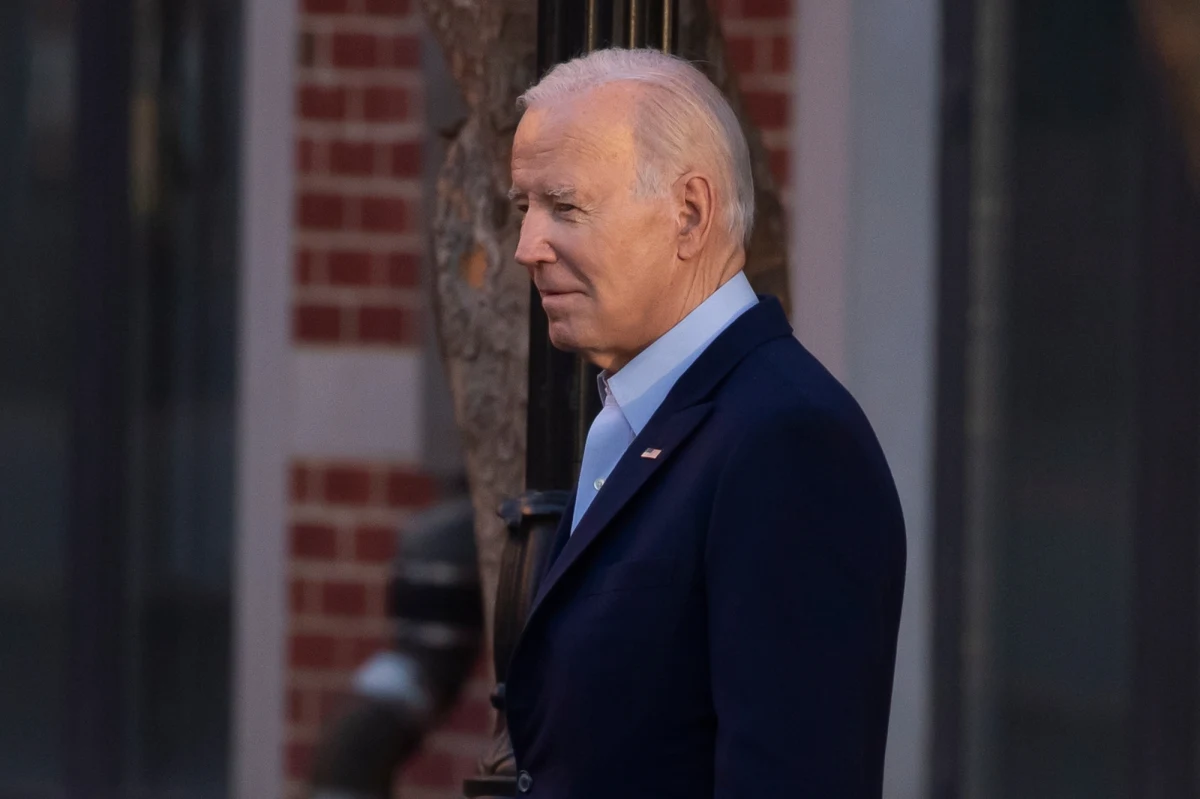 Prezydent Stanów Zjednoczonych wyruszy dziś z wizytą do Polski. Joe Biden spotka się w Warszawie z prezydentem Andrzejem Dudą, wygłosi przemówienie w Arkadach Kubickiego w ogrodach Zamku Królewskiego, a także weźmie udział w szczycie Bukareszteńskiej Dziewiątki, czyli państw wschodniej flanki NATO. 