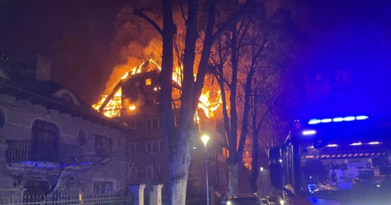 Urząd Miasta Sopotu uruchomił zbiórkę pieniędzy na rzecz osób, które mieszkały w kamienicy przy ul. Andersa 30. Pożar wybuchł w nocy z piątku na sobotę. Z budynku ewakuowano 16 osób. 