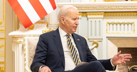 Ewentualna wizyta prezydenta USA Joe Bidena w Kijowie była planowana od miesięcy, ale ostateczna decyzja została podjęta dopiero w piątek - informuje stacja CNN, opierając się na swoich źródłach. Poniedziałkowa podróż Bidena do Kijowa była utrzymywana w tajemnicy do momentu, gdy przywódca USA pojawił się w ukraińskiej stolicy.