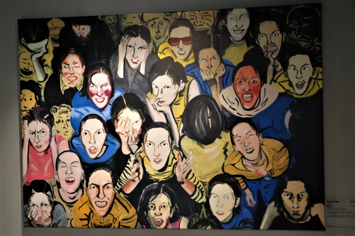 Kampus Akademii Górniczo-Hutniczej w Krakowie zamienił się w przestrzeń wystawową obrazów z Kolekcji Muzeum Sztuki Współczesnej w Krakowie MOCAK. Dzieła zreprodukowano w formie wydruków na płótnie. Każdy obraz ma polsko-angielski opis stanowiący jego interpretację i odnoszący dzieło do twórczości danego artysty.
