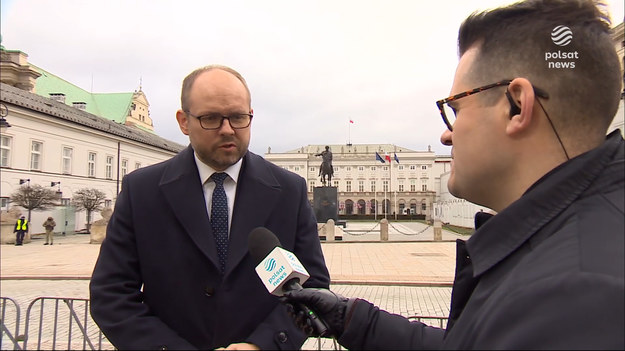 Marcin Przydacz podzielił się swoimi wrażeniami z przywitania prezydenta Stanów Zjednoczonych na warszawskim Okęciu. Mówił między innymi o tym, że rozmawiał z Joe Bidenem o "bestii", czyli samochodzie przeznaczonym do przewożenia amerykańskiej głowy państwa. Prezydencki szef Biura Polityki Międzynarodowej prognozował również, jakie tematy mogą pojawić się w przemówieniu Joe Bidena.