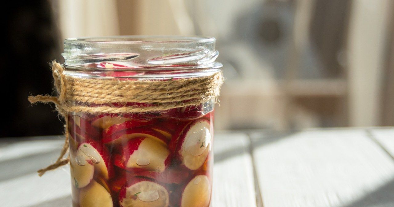 Naturalny reset jelit bez suplementów? Wystarczy ta jedna kiszonka