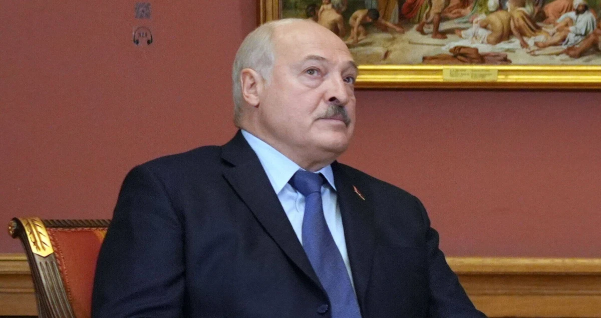 Liczne media dotarły do dokumentu Kremla, zgodnie z którym Rosja chce krok po kroku przejąć Białoruś. Niezależny portal Zierkało zapytał Radę Bezpieczeństwa oraz kancelarię Alaksandra Łukaszenki o te plany. "No i co?" - odpowiedziała jedna z instytucji.