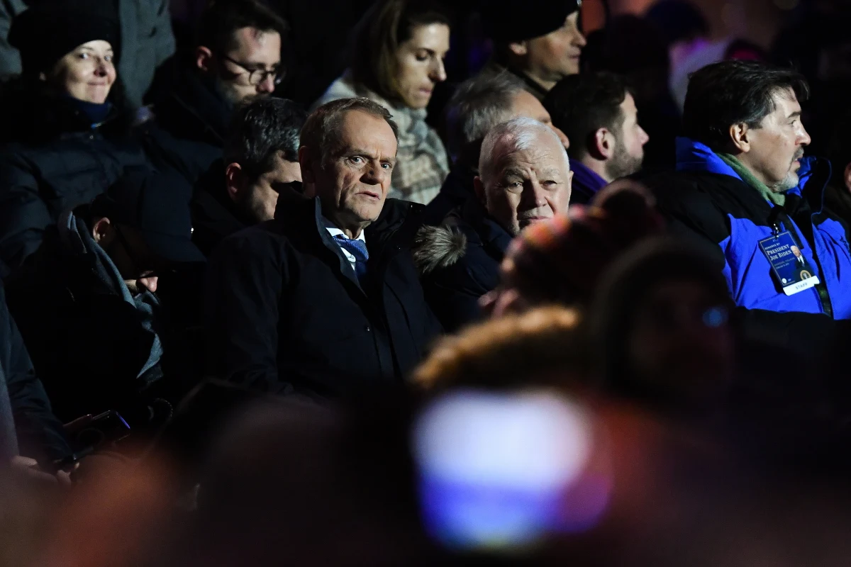 Prezydent USA Joe Biden po wtorkowym przemówieniu w Warszawie spotkał się z liderami Platformy Obywatelskiej: Donaldem Tuskiem i prezydentem stolicy Rafałem Trzaskowskim, a także marszałkiem Senatu Tomaszem Grodzkim.