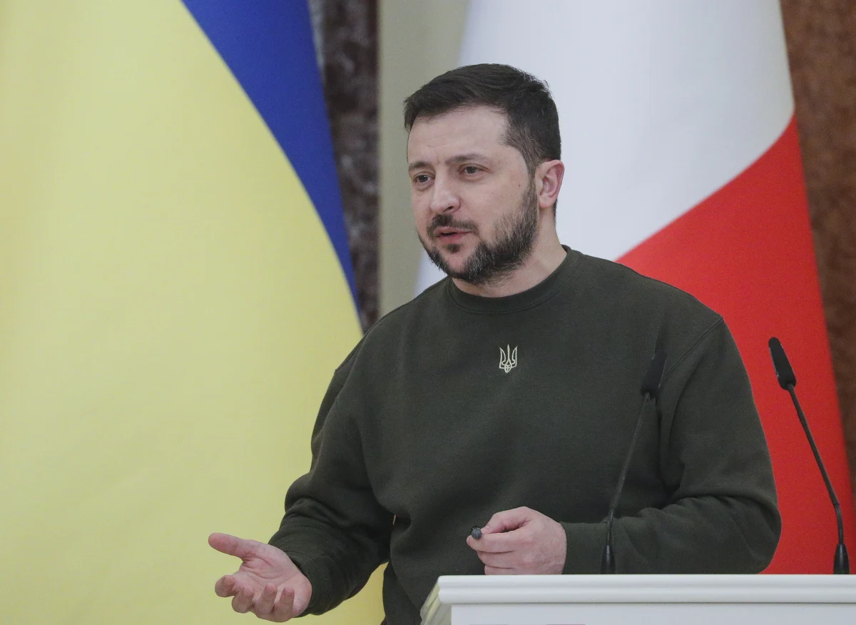 Razem zmierzamy ku wspólnemu zwycięstwu i musimy doprowadzić do niego w tym roku - oświadczył prezydent Ukrainy Wołodymyr Zełenski, odnosząc się do wystąpienia w Warszawie prezydenta USA Joe Bidena.