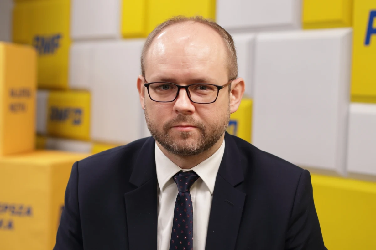 "To wystąpienie na Zamku Królewskim było dosyć mocne. Jasno wyznaczyło granice - my jesteśmy wolnym światem, a po drugiej stronie są ciemni autokraci, którzy chcą zburzyć porządek światowy" - mówił w Porannej rozmowie w RMF FM Marcin Przydacz. Szef Biura Polityki Międzynarodowej Kancelarii Prezydenta RP dodał, że wizyta prezydenta Joe Bidena w Polsce przyniosła wiele pozytywów.