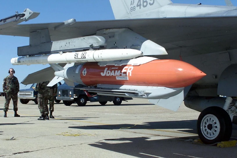 Koniec "głupich bomb". Ukraina prezentuje "Wyrównywacz"