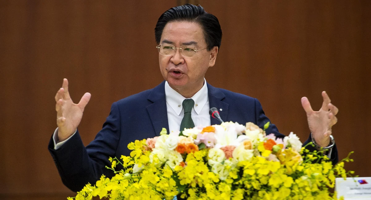 Szef MSZ Tajwanu Joseph Wu spotkał się z amerykańskimi urzędnikami w pobliżu Waszyngtonu - podały tajwańskie media. Dziennik "Financial Times" określił rozmowy jako "specjalny dialog dyplomatyczny", utrzymywany w tajemnicy, by nie wywoływać gniewnej reakcji Chin. 