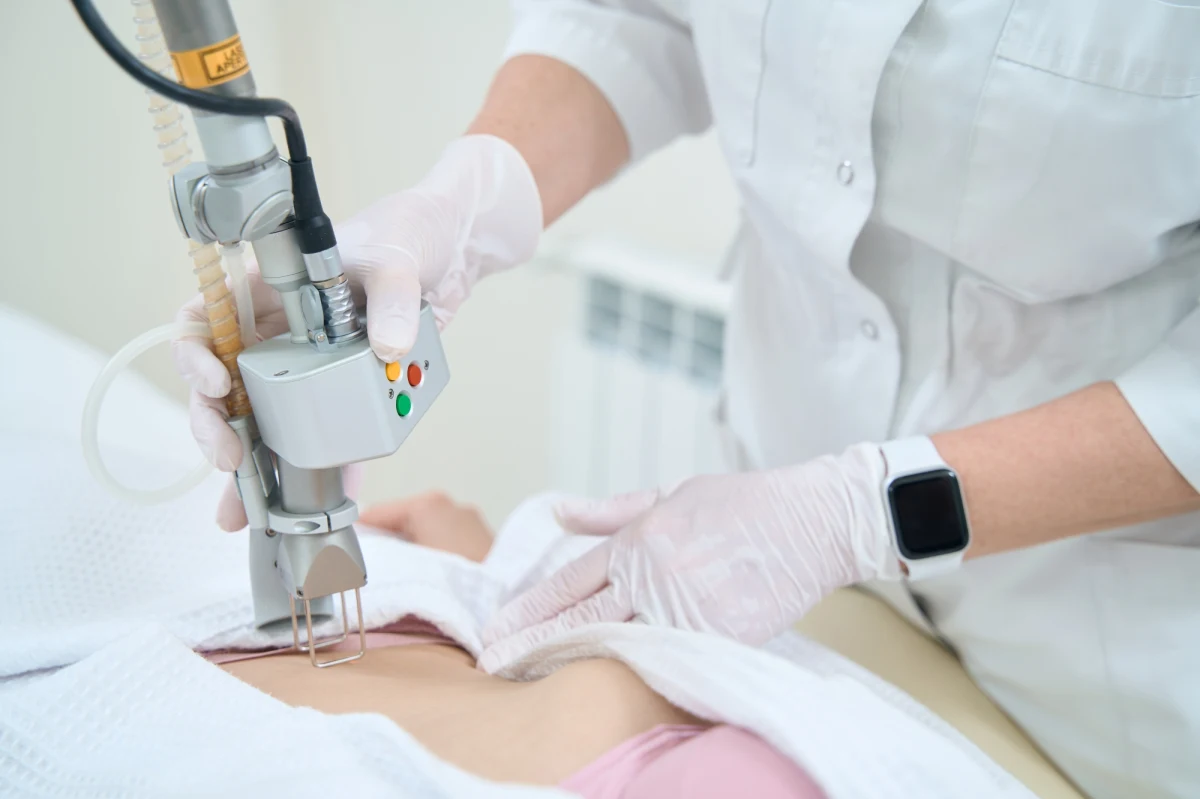 ​Senat wniósł w środę poprawki do ustawy o Krajowej Sieci Onkologicznej. Dotyczą one m.in. zmian w definicji diagnostyki onkologicznej i leczenia onkologicznego.