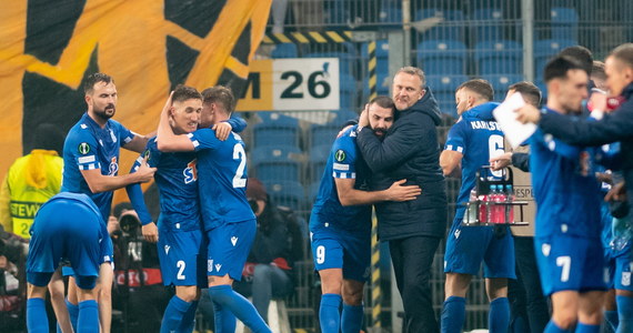 Piłkarze Lecha Poznań pokonali FK Bodoe/Glimt 1:0 (0:0) w rewanżowym meczu fazy play off Ligi Konferencji i awansowali do 1/8 finału rozgrywek. Pierwsze spotkanie w Norwegii zakończyło się remisem 0:0.
