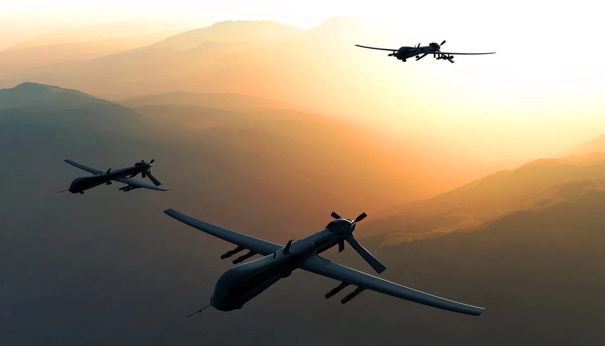 Portal niemieckiego tygodnia "Der Spiegel" poinformował w piątek, że rosyjska armia prowadzi z Chinami rozmowy na temat produkcji dronów kamikadze. Do Moskwy mają one trafić dzięki sfałszowanym dokumentom przewozowym.