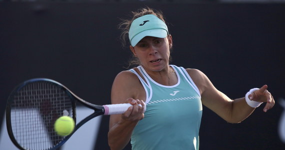 Magda Linette awansowała do ćwierćfinału tenisowego turnieju WTA na twardych kortach w meksykańskiej Meridzie. Polka, która jest najwyżej rozstawioną zawodniczką w zawodach, prowadziła w 2. rundzie z Węgierką Panną Udvardy 6:0, 2:5, gdy rywalka skreczowała.