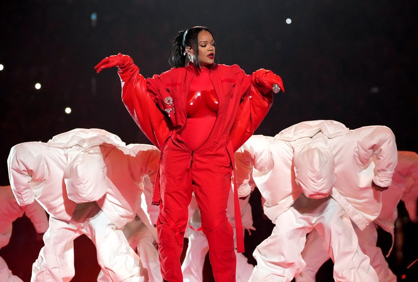 Tegoroczny Super Bowl nie będzie jedynym wielkim wydarzeniem, które uświetni swoim występem Rihanna. Jak ogłosiła właśnie telewizja ABC, wokalistka zaśpiewa też na żywo podczas nadchodzącej 95. ceremonii wręczenia Oscarów w Los Angeles. Riri wykona tam piosenkę "Lift Me Up" z filmu "Czarna Pantera: Wakanda w moim sercu".