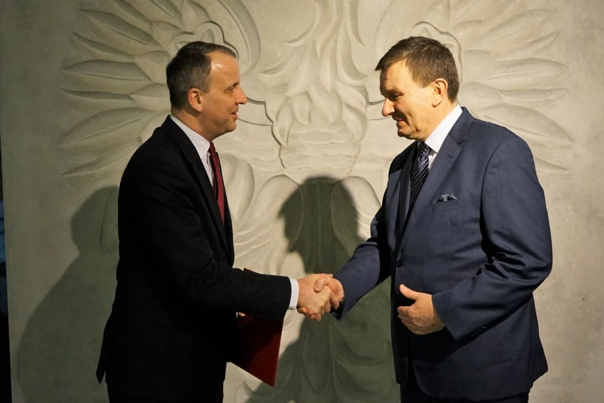 Zbyszko Górny będzie pełnił funkcję burmistrza Miasta i Gminy Murowanej Gośliny. Na to stanowisko powołał go premier Mateusz Morawiecki. Górny będzie pełnił obowiązki do czasu wybrania nowego burmistrza w przedterminowych wyborach.