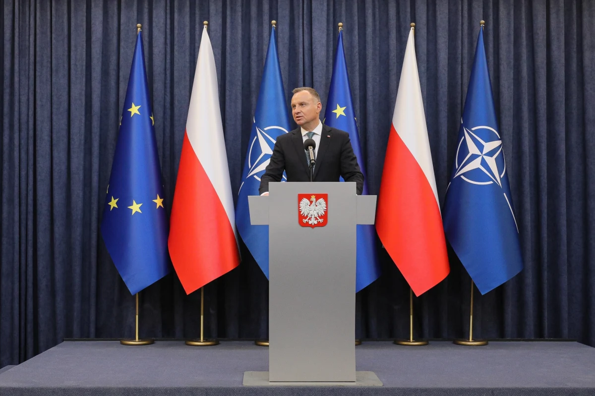 W związku z rocznicą rosyjskiej napaści na Ukrainę jest wspólna deklaracja państw Trójkąta Weimarskiego; jest bardzo jasna, jeśli chodzi o jej przesłanie i mocna w sensie politycznym, przyjmujemy ją z satysfakcją - powiedział po posiedzeniu Rady Bezpieczeństwa Narodowego prezydent Andrzej Duda. 