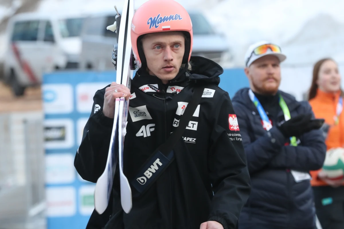 "Pierwsze wrażenia są dobre. Da się tutaj skakać. Najbardziej cieszy mnie to, że udało się mnie postawić na nogi" - powiedział w Eurosporcie Dawid Kubacki po kwalifikacjach w Planicy. Skoczek w ostatnich dniach zmagał się z bólem odcinka lędźwiowego kręgosłupa.