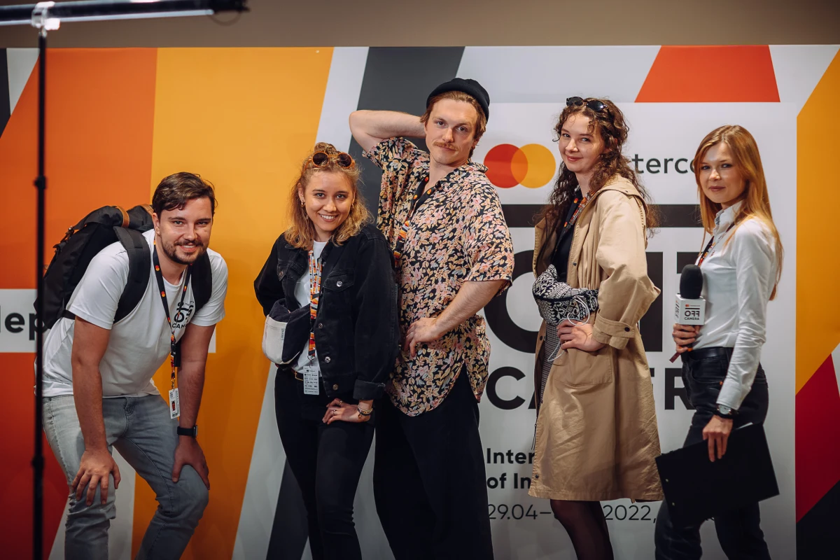 Do 13 marca można zgłaszać chęć bycia wolontariuszem na tegorocznej edycji Międzynarodowego Festiwalu Kina Niezależnego Mastercard OFF CAMERA. "Program wolontariatu tego festiwalu należy do wzorcowych w naszym mieście. Wiele organizacji i instytucji uczyło się i wzorowało na Mastercard OFF CAMERA" - mówi Robert Piaskowski, pełnomocnik Prezydenta Miasta Krakowa do spraw kultury.  