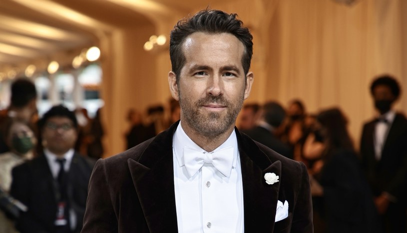 Jesienią 2023 roku albo w pierwszym kwartale 2024 Ryan Reynolds ma wejść na plan komedii "Boy Band". Wcieli się w niej w emerytowanego członka popowego zespołu, który postania ze swoimi kolegami powrócić na scenę. Gwiazdor jest też współautorem scenariusza i producentem.