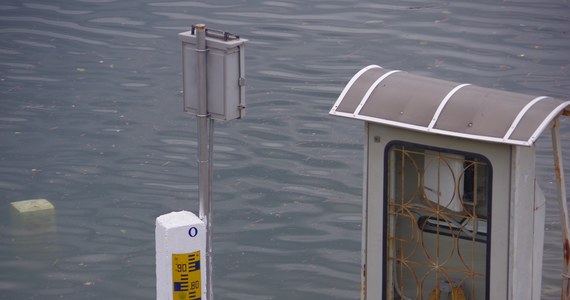 ​Instytut Meteorologii i Gospodarki Wodnej wydał ostrzeżenie hydrologiczne drugiego stopnia przed wzrostem stanu wody w związku z przemieszczaniem fali wezbraniowej na Wiśle.