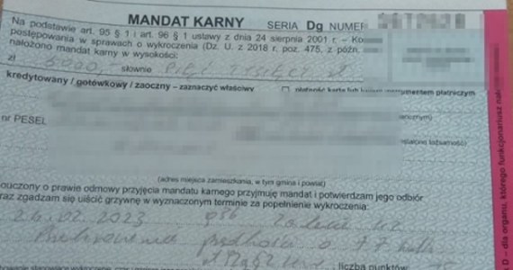 Policjanci bialskiej grupy SPEED zatrzymali do kontroli kierowcę lexusa. Mężczyzna na krajowej "dwójce" znacznie przekroczył dozwoloną prędkość. Mundurowi ustalili też, że zgodnie z obowiązującymi przepisami 36-latek popełnił to wykroczenie w warunkach recydywy. Został ukarany kwotą 5 tys. zł, a jego konto „wzbogaciło się” o 15 punktów karnych. 36-latek stracił też prawo jazdy na najbliższe 3 miesiące.