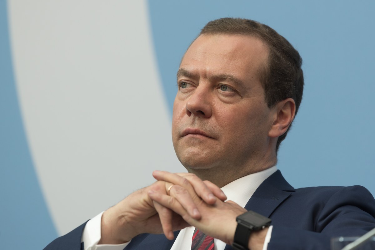 Jeśli poważnie podważy się kwestię istnienia Rosji, to nie zostanie ona rozwiązana na froncie ukraińskim, ale razem z kwestią dalszego istnienia całej ludzkiej cywilizacji - napisał Dmitrij Miedwiediew w felietonie dla rosyjskiej gazety "Izwiestija".