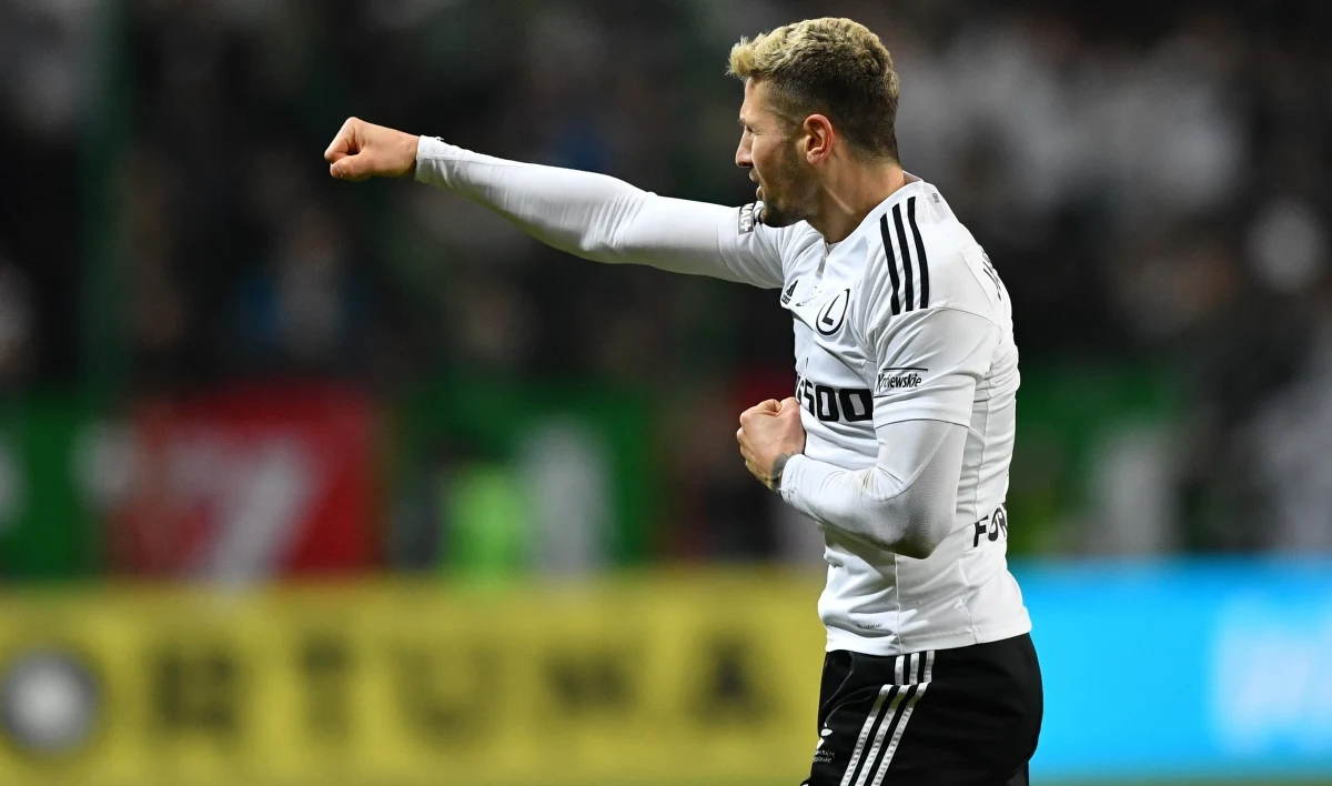 Jeden trzecioligowiec i trzech drugoligowców powalczy o awans do półfinału piłkarskiego Pucharu Polski. Na przeszkodzie staną im ekstraklasowe drużyny i jeden zespół pierwszoligowy. Obrońcą trofeum jest Raków Częstochowa, który równolegle walczy o krajowe mistrzostwo.