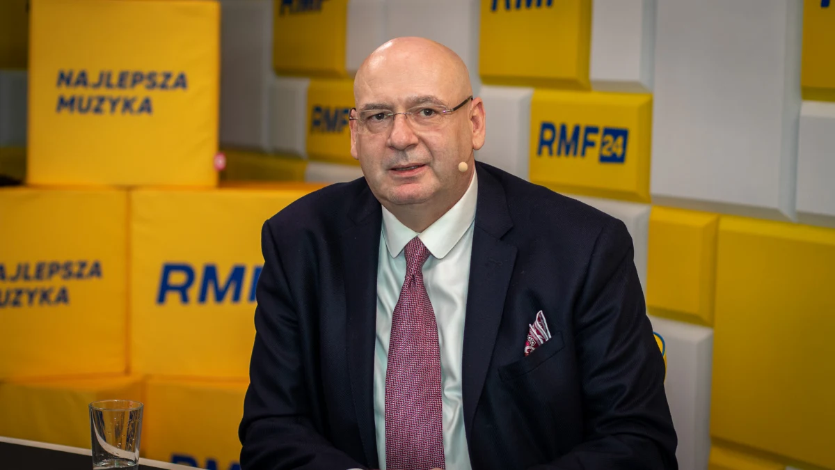 "Obiecuję więcej mandatów w Senacie. 65 mandatów to na dzisiaj minimum" - mówił w Popołudniowej rozmowie w RMF FM wicemarszałek Sejmu Piotr Zgorzelski, nawiązując do paktu senackiego, który ma zostać podpisany we wtorek przez ugrupowania opozycyjne. "Na pewno po tej stronie nie będzie bratobójczej walki" - zapewniał gość Kazimiery Szczuki. 