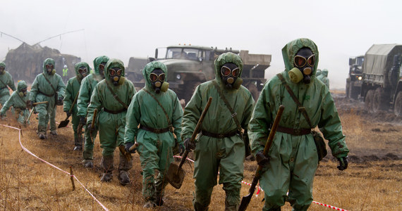 Stany Zjednoczone planują przeprowadzenie w Ukrainie prowokacji z użyciem toksycznych chemikaliów - stwierdzili we wtorek przedstawiciele rosyjskiego ministerstwa obrony. To odpowiedź Moskwy na identyczne zarzuty wysunięte przez stronę amerykańską.