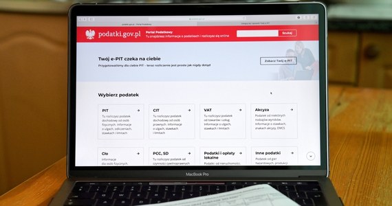 Cyberprzestępcy zablokowali portal podatki.gov.pl. To należąca do Ministerstwa Finansów strona służąca na przykład do rozliczania PIT-ów. Po pewnym czasie udało się przywrócić jej działanie. 