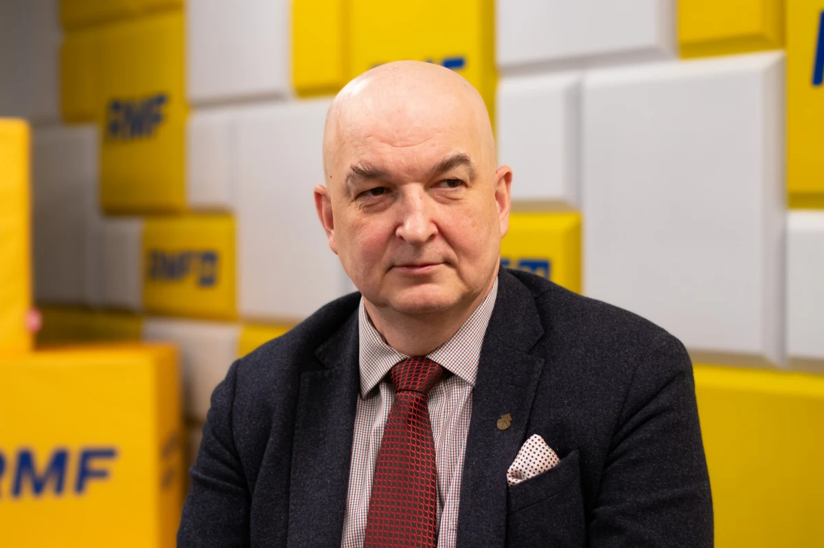 Nawet Chińczycy nie nazywają tego, co zostało przez nich opublikowane, jako plan pokojowy - mówił w Porannej rozmowie w RMF FM dyrektor Państwowego Instytutu Spraw Międzynarodowych dr Sławomir Dębski. Chińczycy mówią, że jest to droga do rozwiązania kryzysu ukraińskiego - dodał gość Roberta Mazurka.