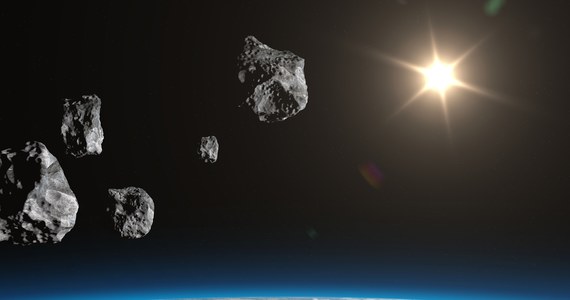 Janusz - tak nazywa się nowo odkryta asteroida. Nazwano ją na cześć pracującego obecnie w Watykańskim Obserwatorium Astronomicznym polskiego księdza jezuity Roberta Janusza. 