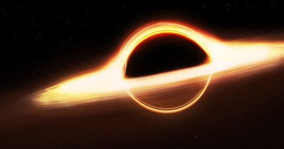 Astronomowie wykryli szybko rosnącą, potężną czarną dziurę w jednej z najbardziej ekstremalnych galaktyk wczesnego wszechświata. Odkrycie wiele mówi o powstawaniu supermasywnych czarnych dziur.