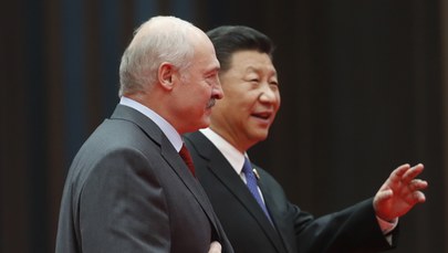 Prezydent Chin spotkał się z Łukaszenką. Rozmawiali o "partnerstwie na każdą pogodę”