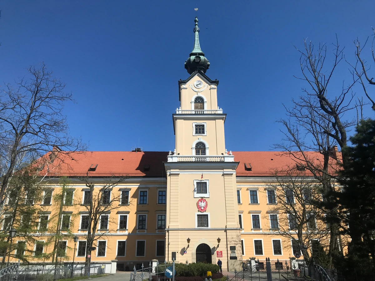 1,5 mln euro - taki grant uzyskały z Unii Europejskiej na wspólny projekt Rzeszów, Warszawa, Kraków, Wrocław i Łódź. Pieniądze zostaną przeznaczone na przygotowanie innowacyjnych działań, których celem będzie przede wszystkim podnoszenie efektywności energetycznej budynków.

