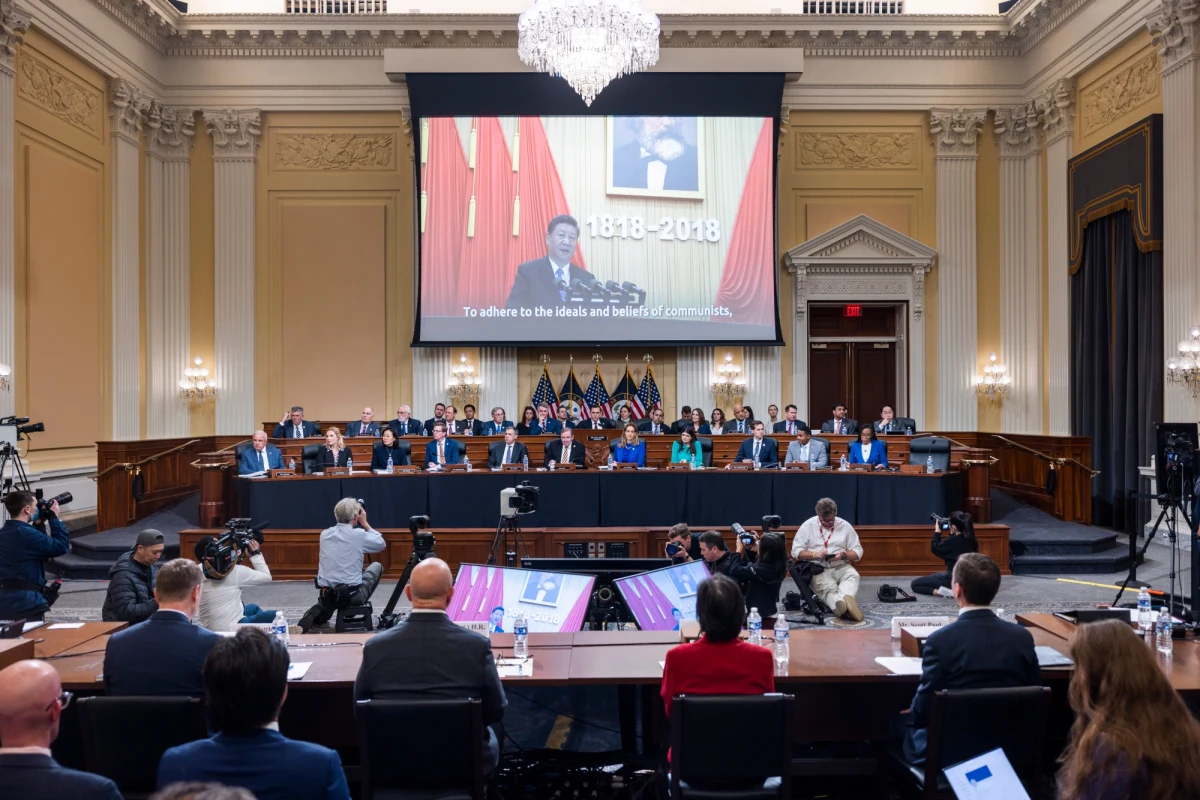 Stany Zjednoczone dodały 37 głównie chińskich, ale także m. in. rosyjskich i białoruskich, podmiotów do handlowej "czarnej listy" oznaczającej ścisłą kontrolę ich transakcji - poinformował w czwartek Departament (ministerstwo) Handlu USA.
