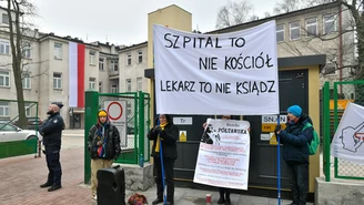 Przyjaciółka Jana Pawła II patronką oddziału. Protest przed szpitalem