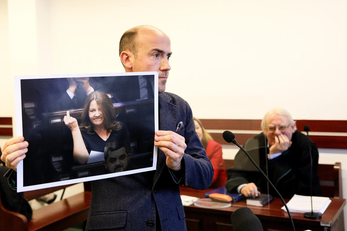 28 marca Sąd Okręgowy w Gliwicach ogłosi wyrok procesie o naruszenie dóbr osobistych, jaki posłanka Joanna Lichocka (PiS) wytoczyła szefowi klubu KO Borysowi Budce. Domaga się sprostowania publikacji na jej temat i wpłaty 10 tys. zł.