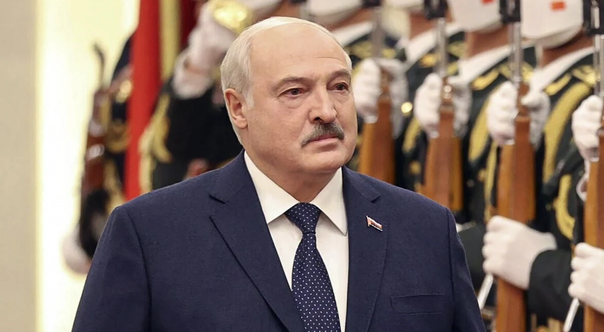 ​Unijne sankcje wobec Białorusi są na wyciągnięcie ręki - ustaliła dziennikarka RMF FM w Brukseli Katarzyna Szymańska-Borginon. Najpewniej zostaną ogłoszone ograniczenia wymierzone w osoby odpowiedzialne za procesy i skazanie m.in. Andrzeja Poczobuta i Alesia Bialackiego. Trwają negocjacje nad sankcjami na białoruskie nawozy.