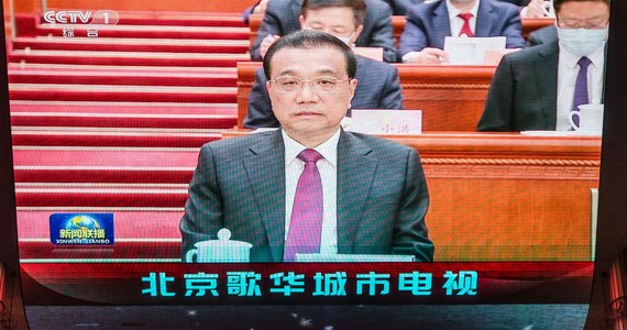 Chiny będą dążyć do "pokojowego zjednoczenia" z Tajwanem, ale podejmą również stanowcze kroki w celu przeciwdziałania jego niepodległości - powiedział premier Chińskiej Republiki Ludowej Li Keqiang w wystąpieniu rozpoczynającym doroczną sesję parlamentu w Pekinie. Tajpej wydał oświadczenie, że władze Chin powinny odrzucić politykę przymusu. 