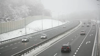 Paraliż na autostradzie A4. Przewrócona laweta zablokowała ruch