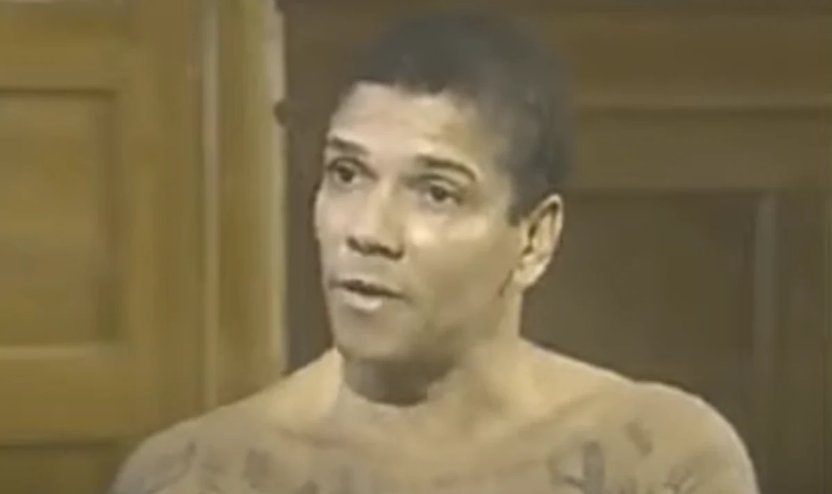 Największy seryjny zabójca we współczesnej historii Brazylii, 68-letni Pedro Rodrigues junior, sam padł ofiarą mordu, został zastrzelony w niedzielę przed domem swej siostry na przedmieściu Sao Paulo - brazylijskiej metropolii i stolicy finansowej kraju. Był oskarżony i skazany za zamordowanie 71 osób.