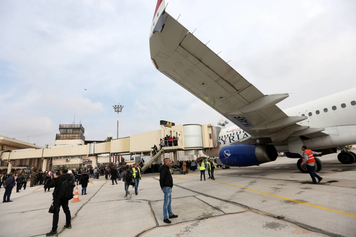 Międzynarodowe lotnisko w Aleppo na północy Syrii jest nieczynne w rezultacie izraelskiego ataku rakietowego - poinformowała syryjska agencja prasowa SANA powołując się na źródła wojskowe. Strona izraelska tego nie potwierdziła. 