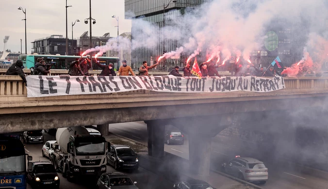 Francja: Nawet półtora miliona protestujących. "Ten strajk zatrzyma cały kraj"