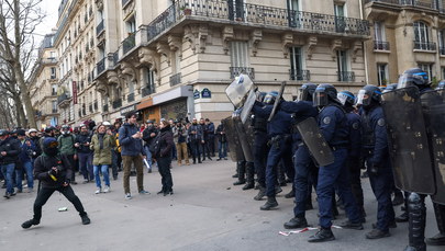 Starcia demonstrantów z policją w Paryżu. Chodzi o reformę emerytalną