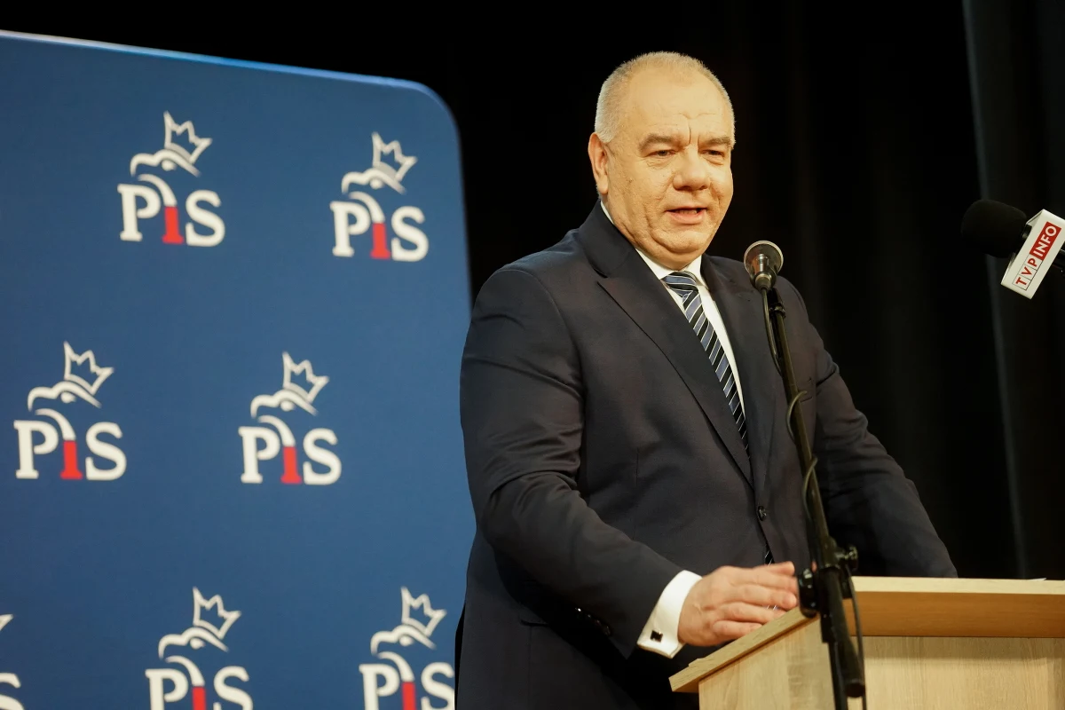 Według bardzo wstępnego szacunku koszt budowy elektrowni jądrowej w Pątnowie to ok. 100 mld zł - poinformował wicepremier Jacek Sasin. Dodał, że "bardziej przybliżony kosztorys" powinien być znany za kilka miesięcy.