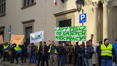 Przedsiębiorcy protestowali przed krakowskim magistratem