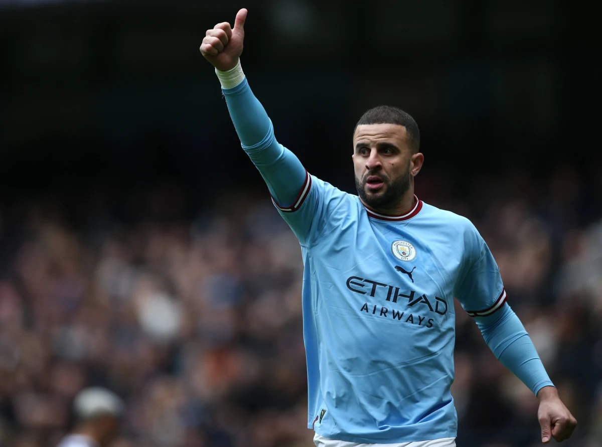 Obrońca Manchesteru City, Kyle Walker miał obnażać się w pubie - podają brytyjskie media. Wszystko działo się dzień po wygranym meczu z Newcastle United. Gwiazdorowi może grozić nawet wyrok pozbawienia wolności.