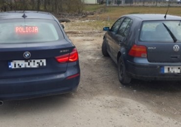 Pijana i bez prawa jazdy wiozła w aucie troje dzieci